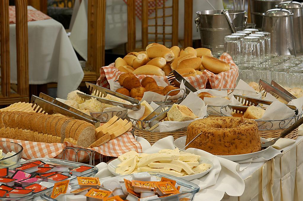 Hostess Hotel Вила Веля Екстериор снимка